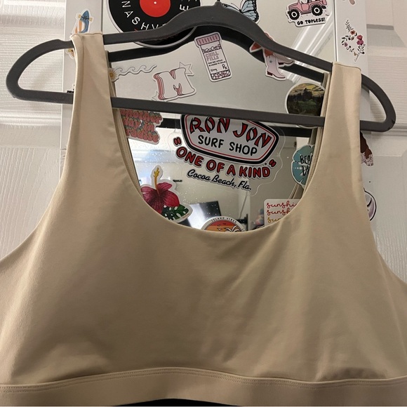 Three Piece Cream Set - Picture 5 of 8